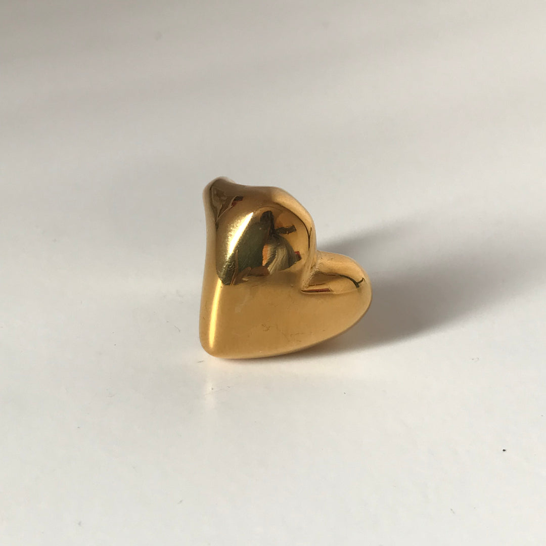 Chunky heart ring