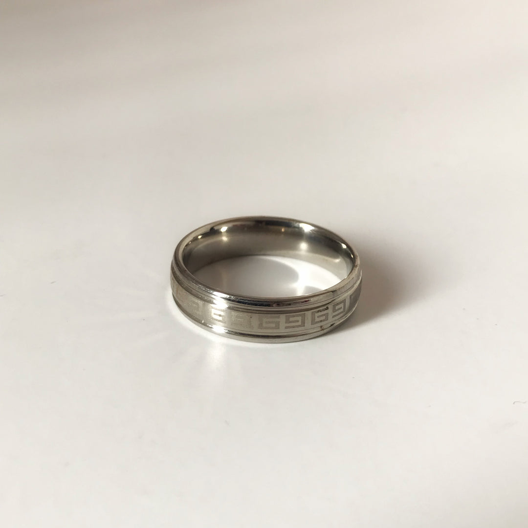 Darius silver ring