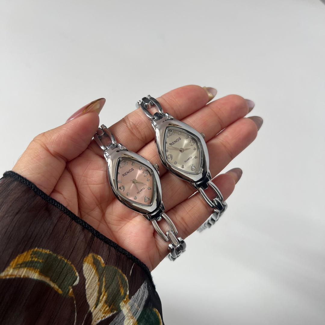 Elowen watch
