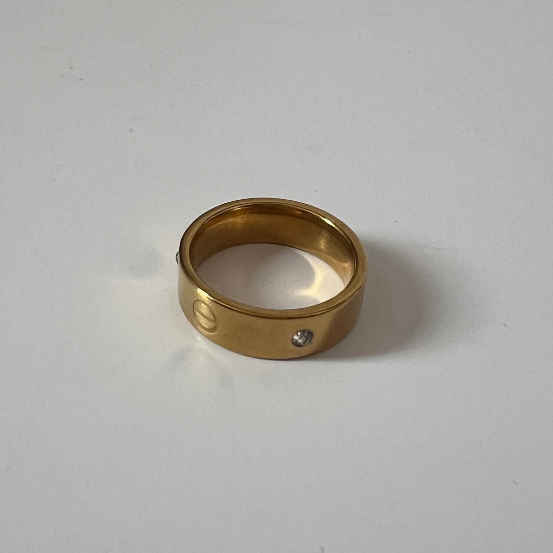 Love ring