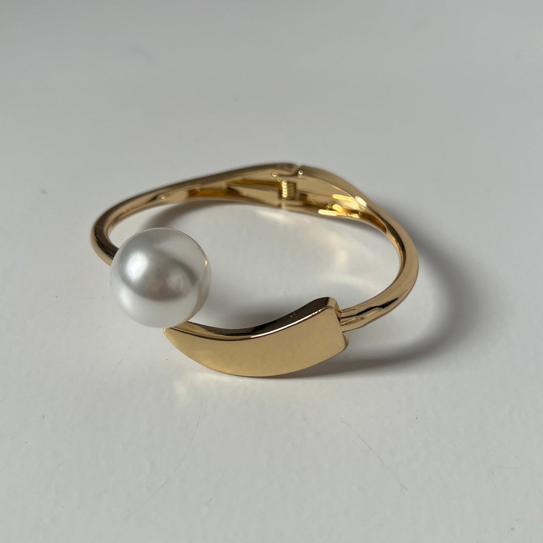 Cleo bracelet