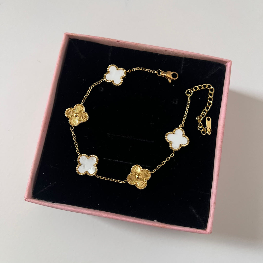 Garnett bracelet