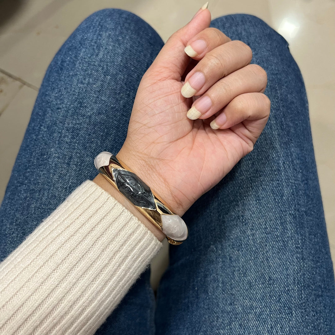 Pia bangle