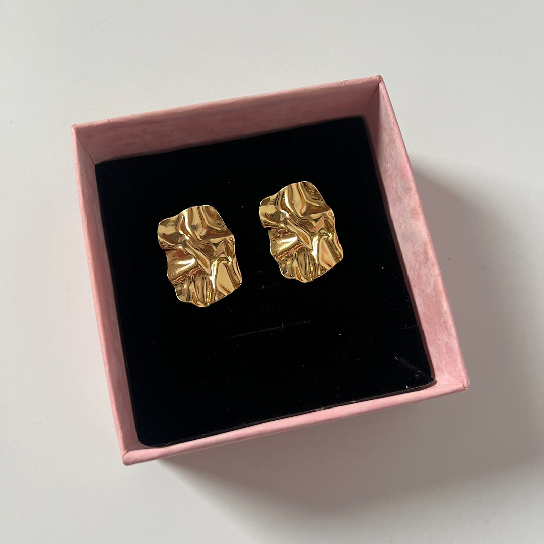Cove earring